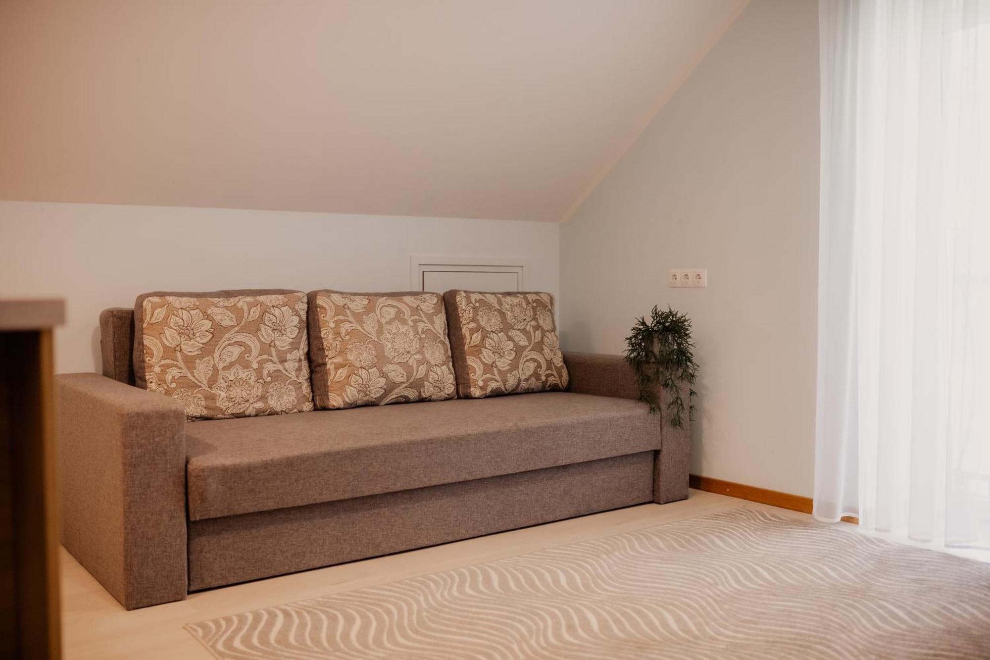 Saules Iela 2A Aparthotel Saldus Kamer foto